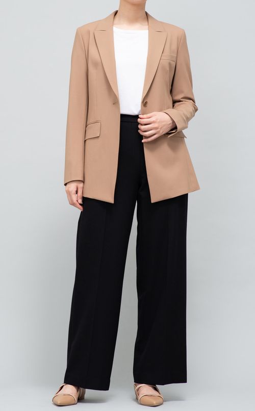 ピークドラペルテーラードジャケット