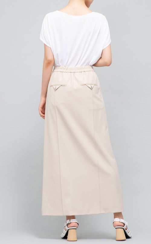 フロントスリットストレートスカート