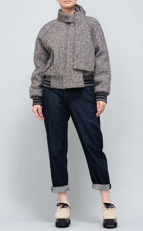 中綿入りツイードブルゾン