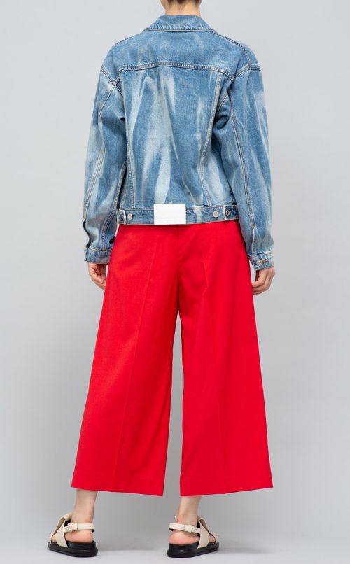 ステッチ使いデニムブルゾン