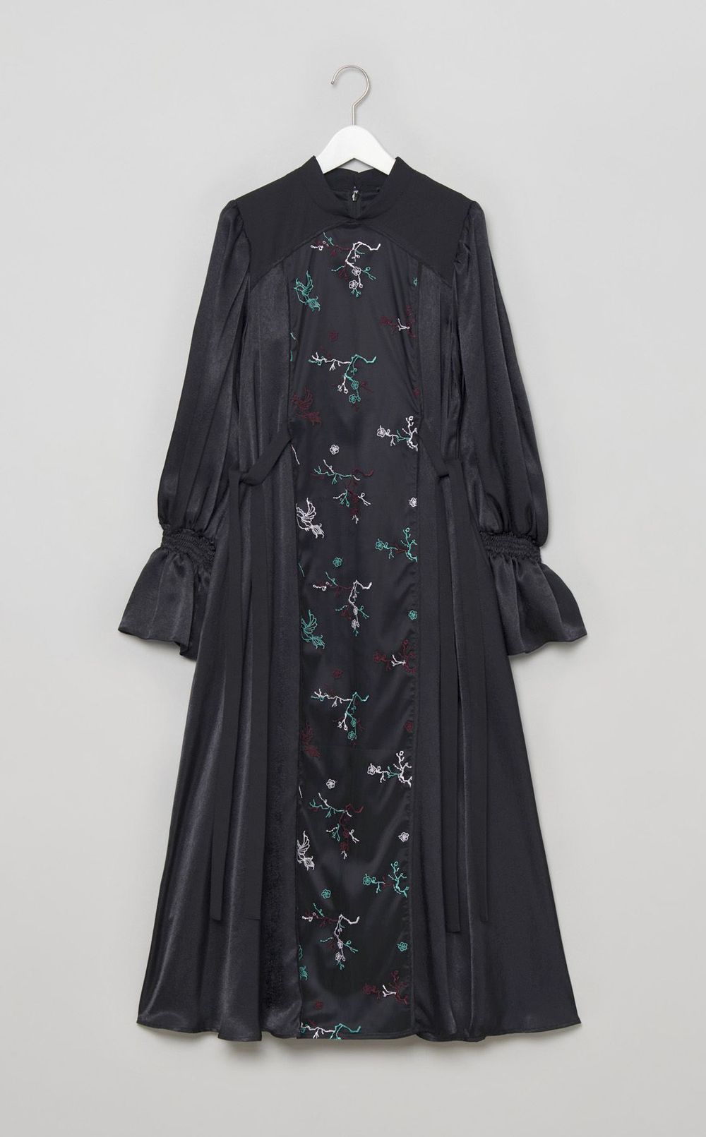 エンブロイダリーコンビワンピース