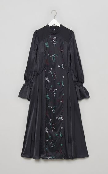 エンブロイダリーコンビワンピース