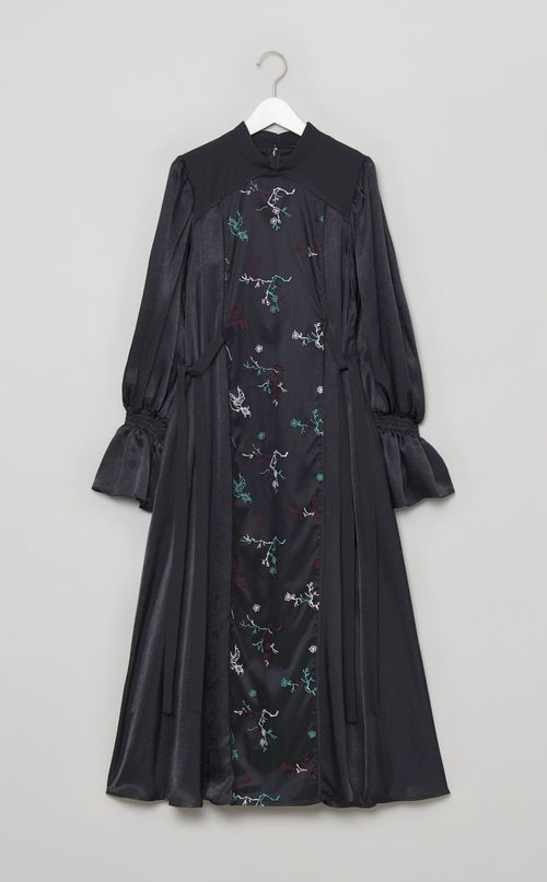 エンブロイダリーコンビワンピース