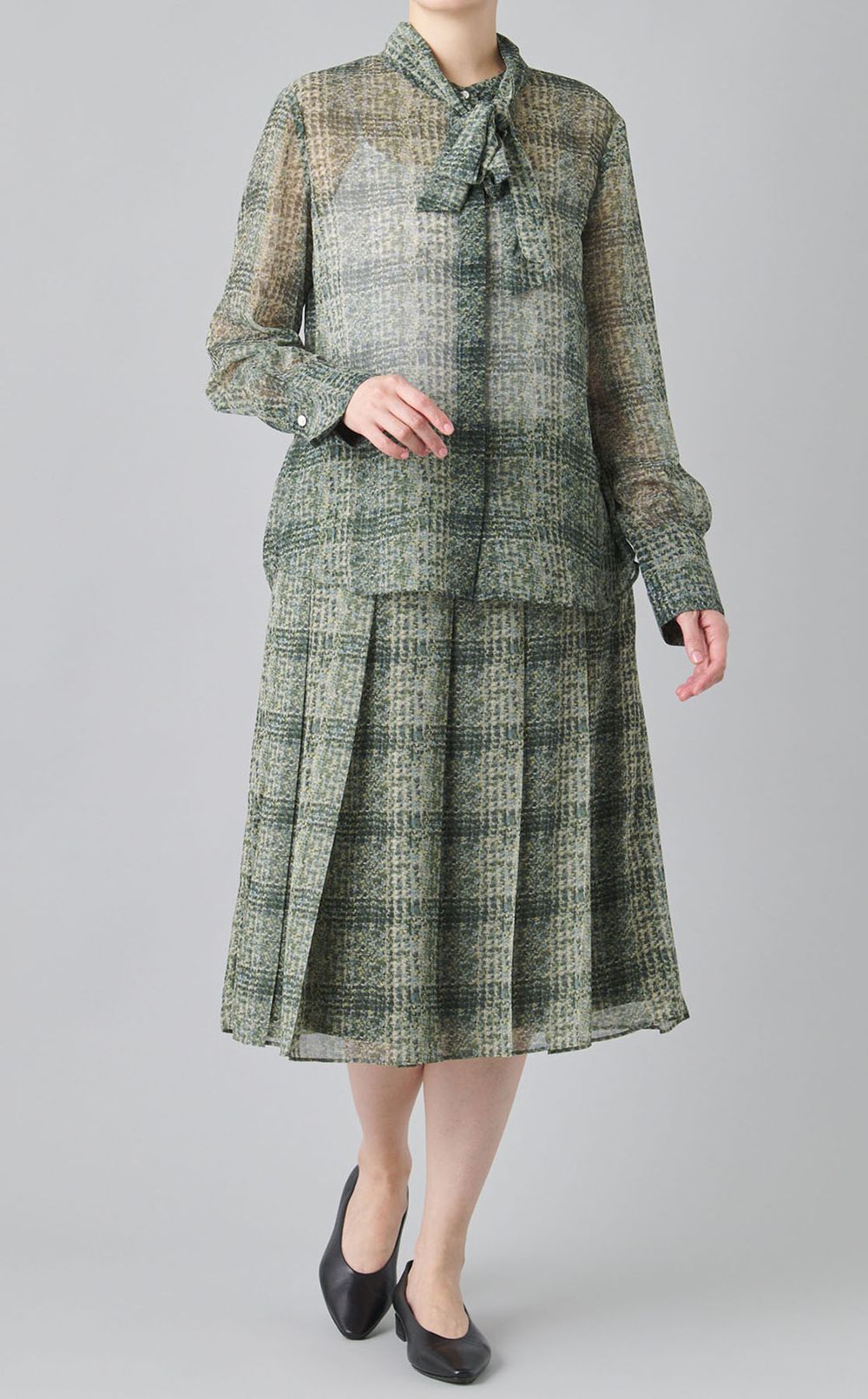 シアーチェックボウタイブラウス