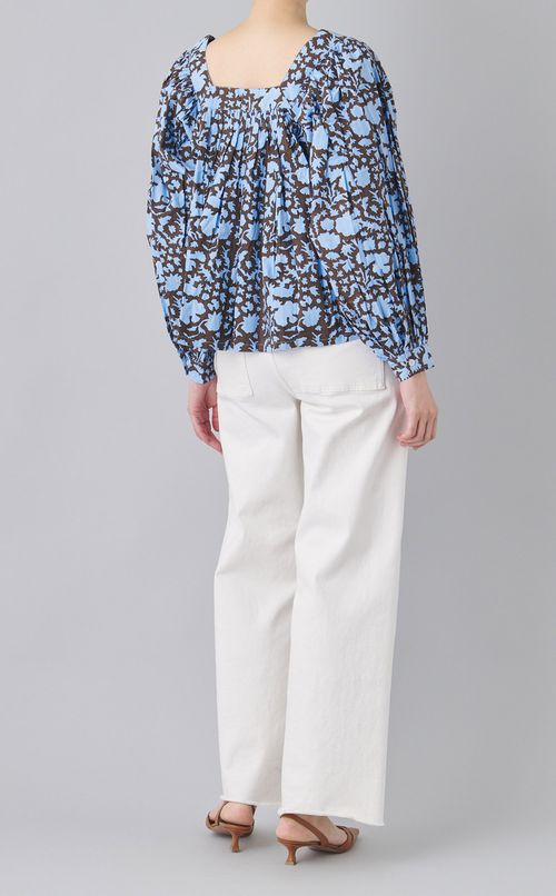 Victoriaフラワーブラウス