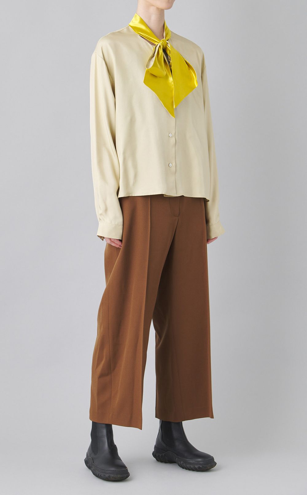 バイカラーボウタイブラウス