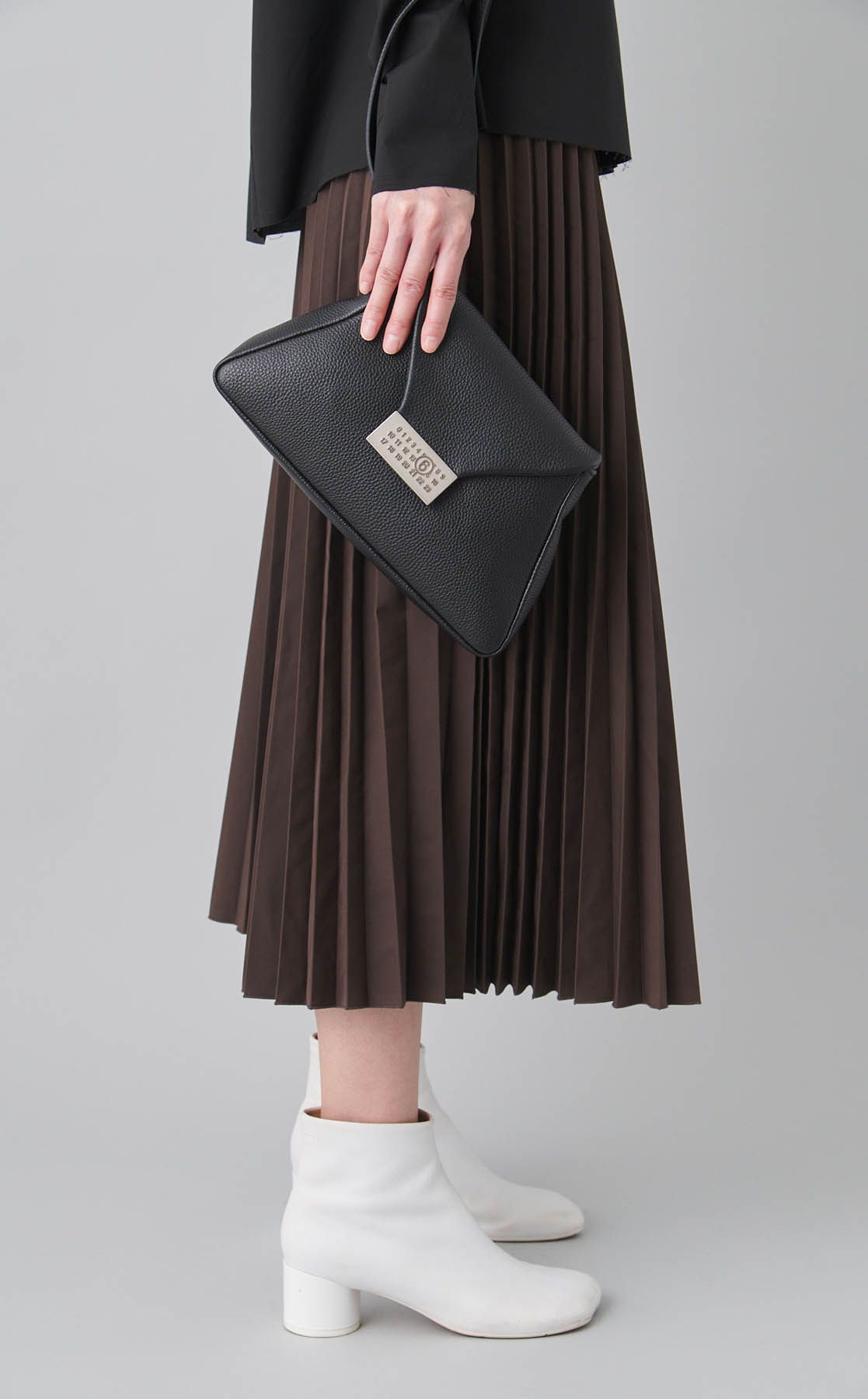 MM6 Maison Margiela｜NUMERICロゴプレート