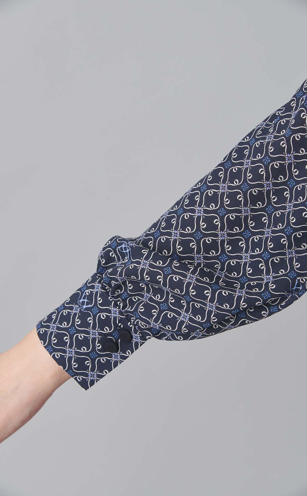 メダリオンプリントシャツワンピース