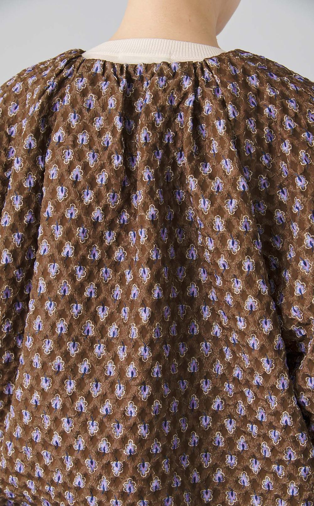 フラワープリントジャガードブルゾン