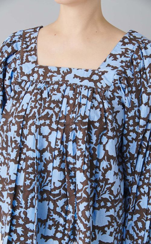 Victoriaフラワーブラウス