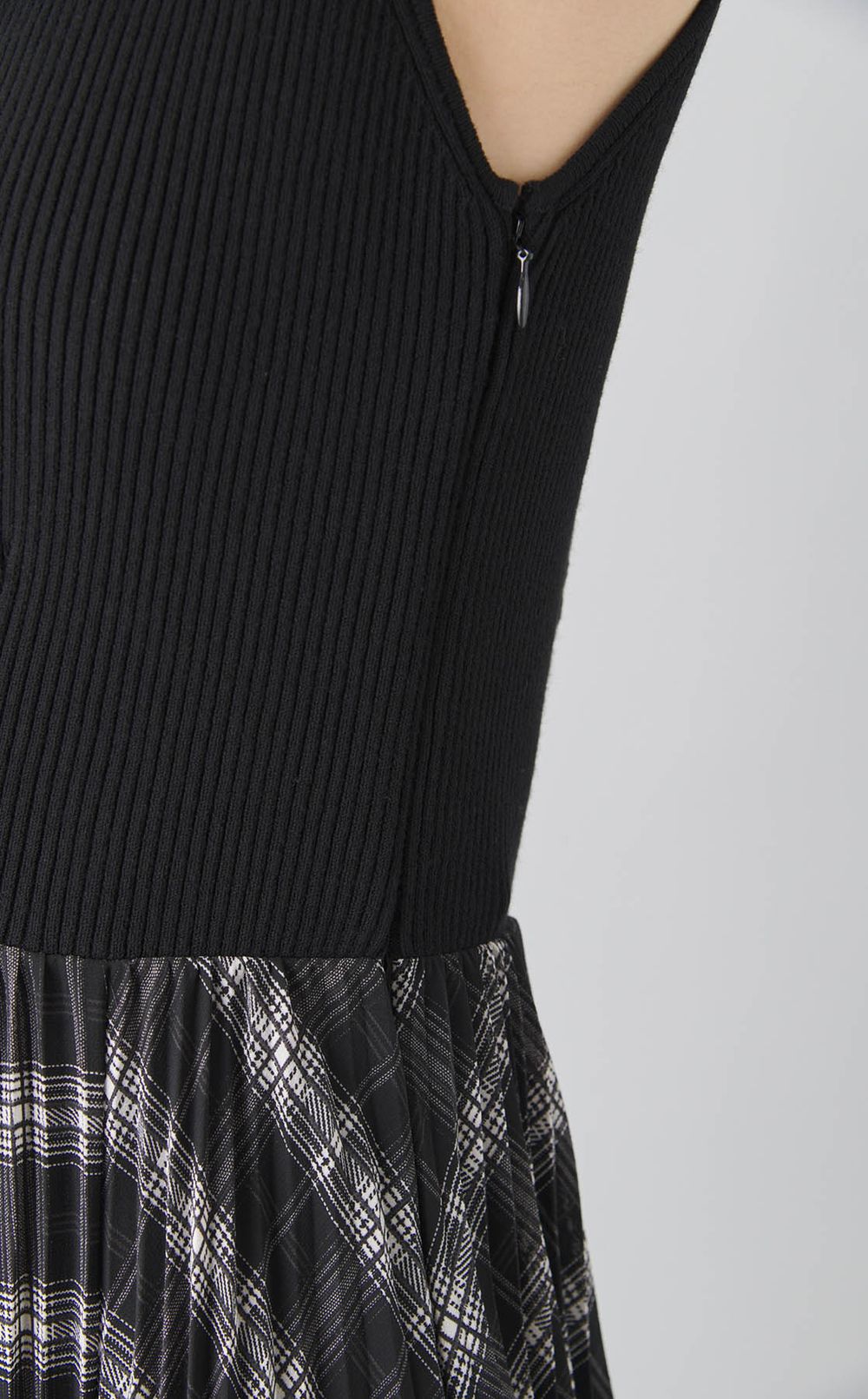 ニットドッキングプリーツワンピース