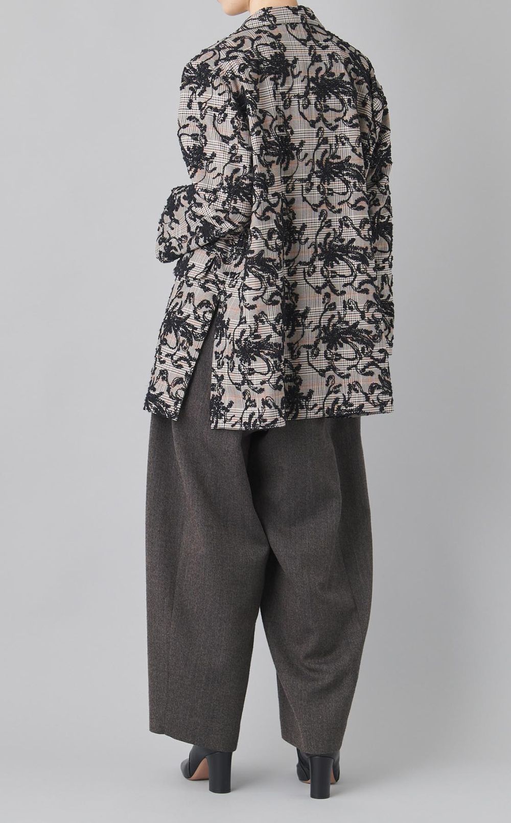 フラワー刺繍チェックジャケット