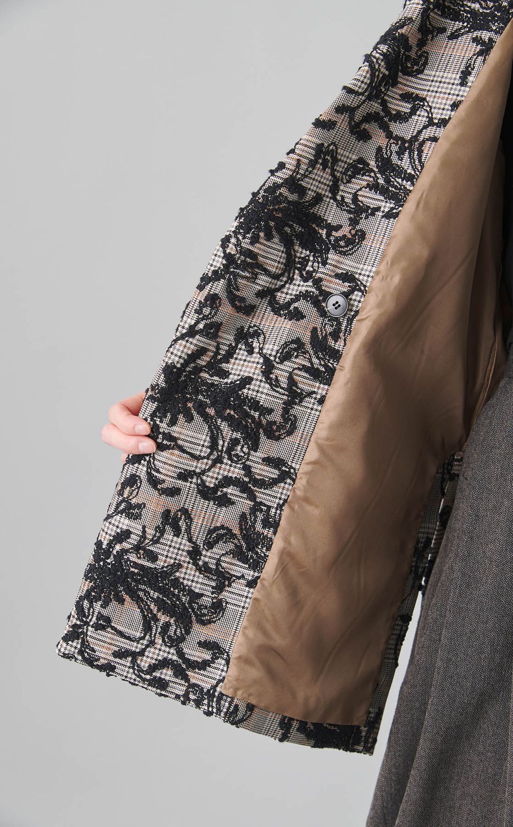 フラワー刺繍チェックジャケット