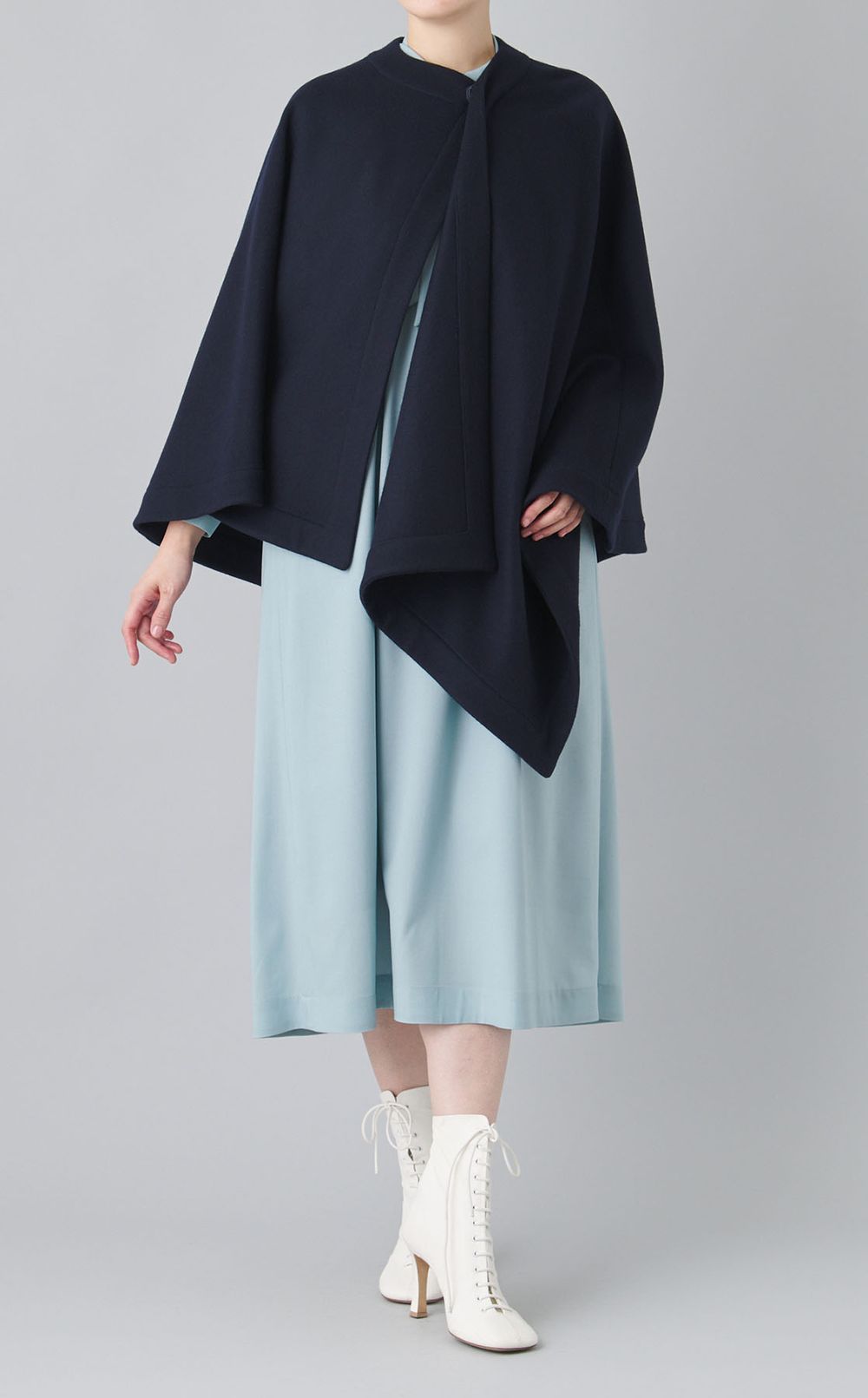 アシンメトリーマントコート