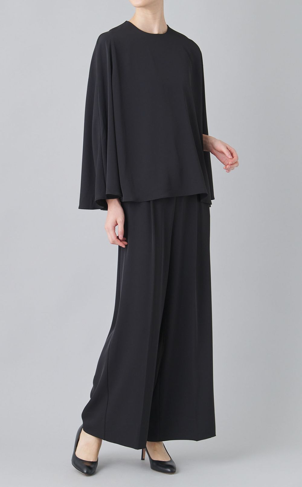 ケープパンツセットアップ