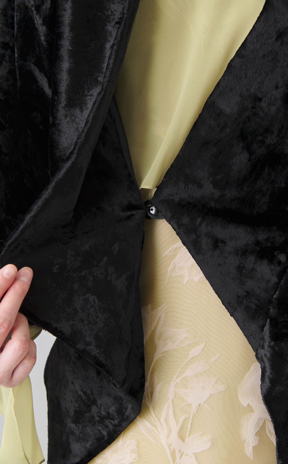 クラッシュベロアボレロ