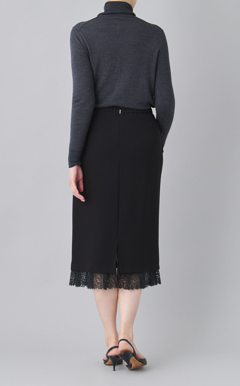 レースレイヤードセミタイトスカート