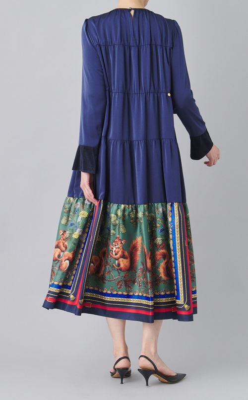 スカーフ柄ティアードワンピース