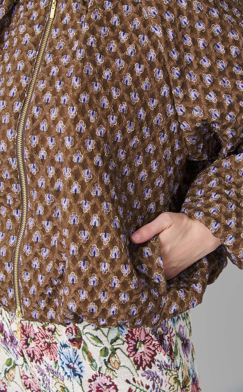 フラワープリントジャガードブルゾン