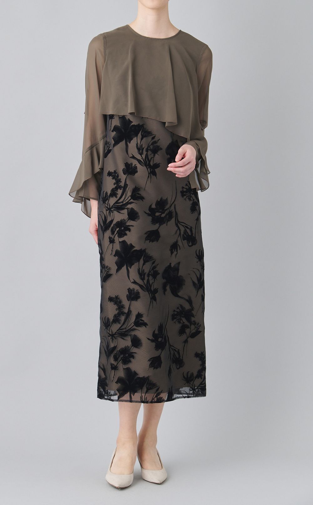 フレアスリーブフラワー柄ワンピース