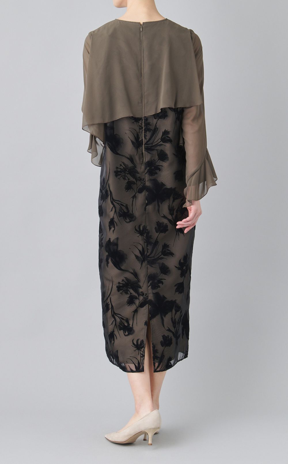 フレアスリーブフラワー柄ワンピース