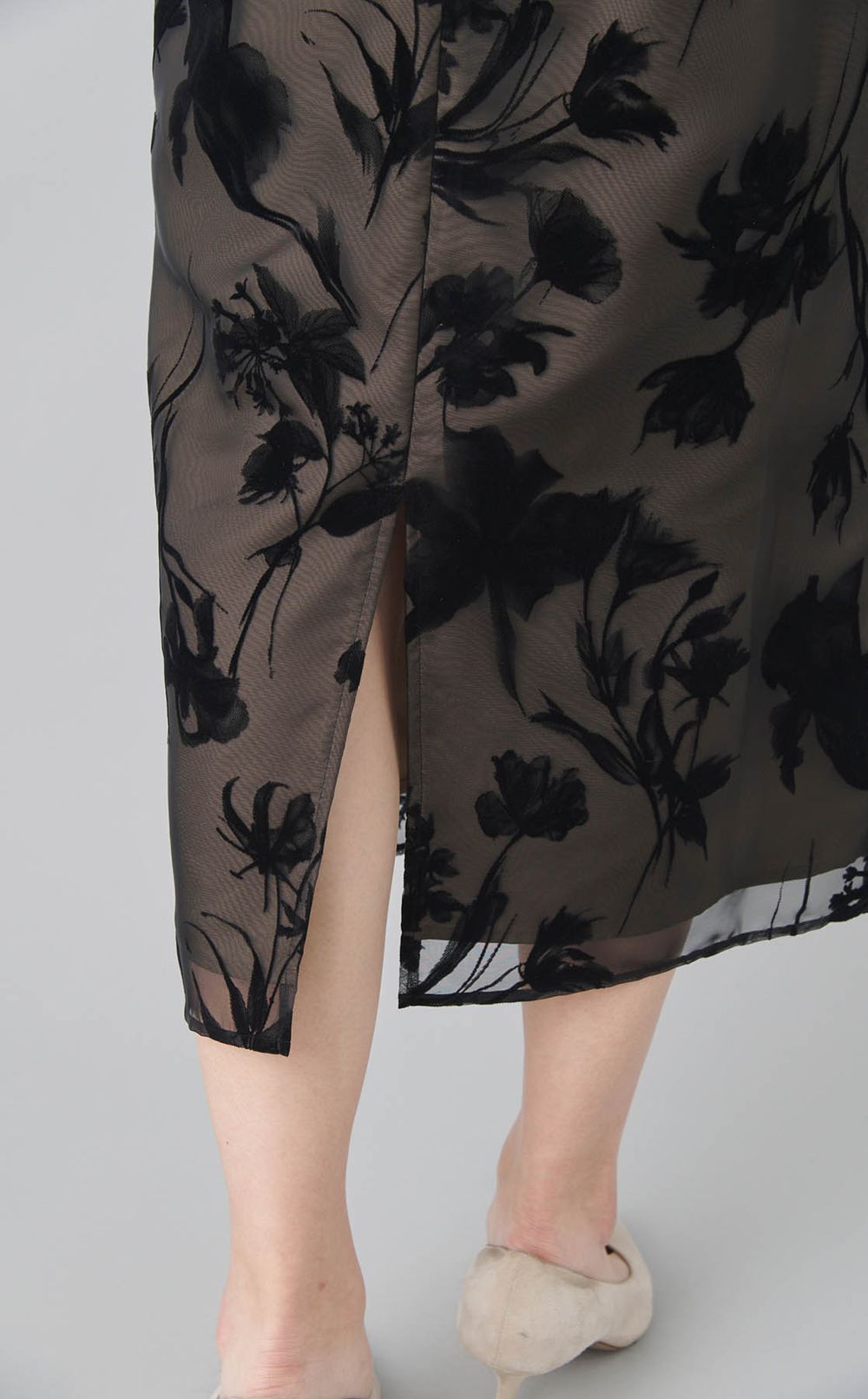 フレアスリーブフラワー柄ワンピース