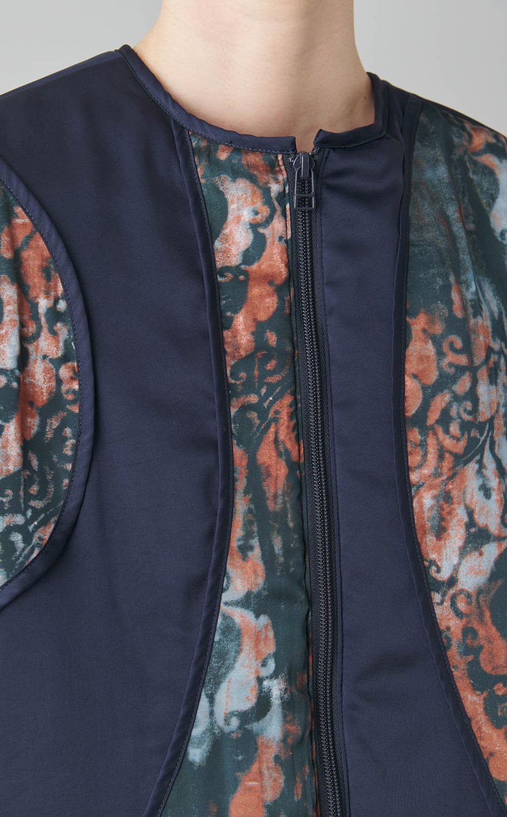 プリントコンビ中綿ブルゾン