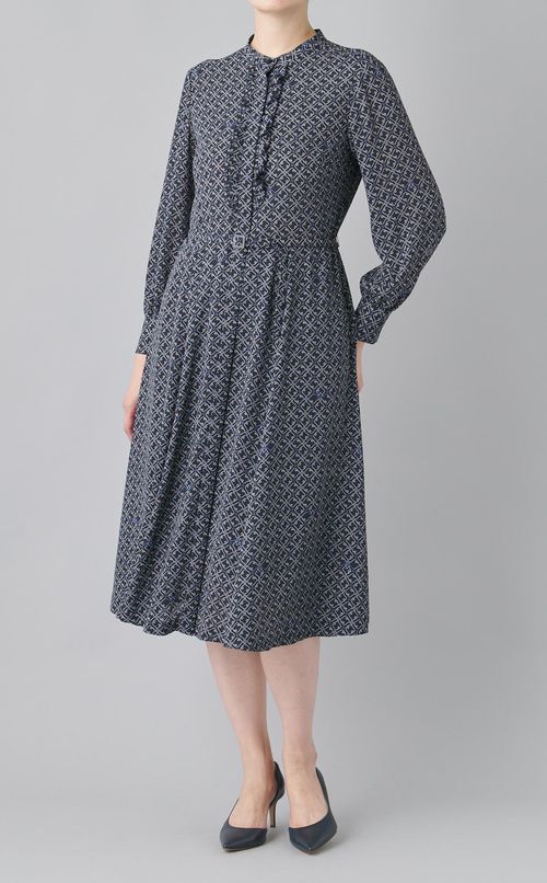 メダリオンプリントシャツワンピース