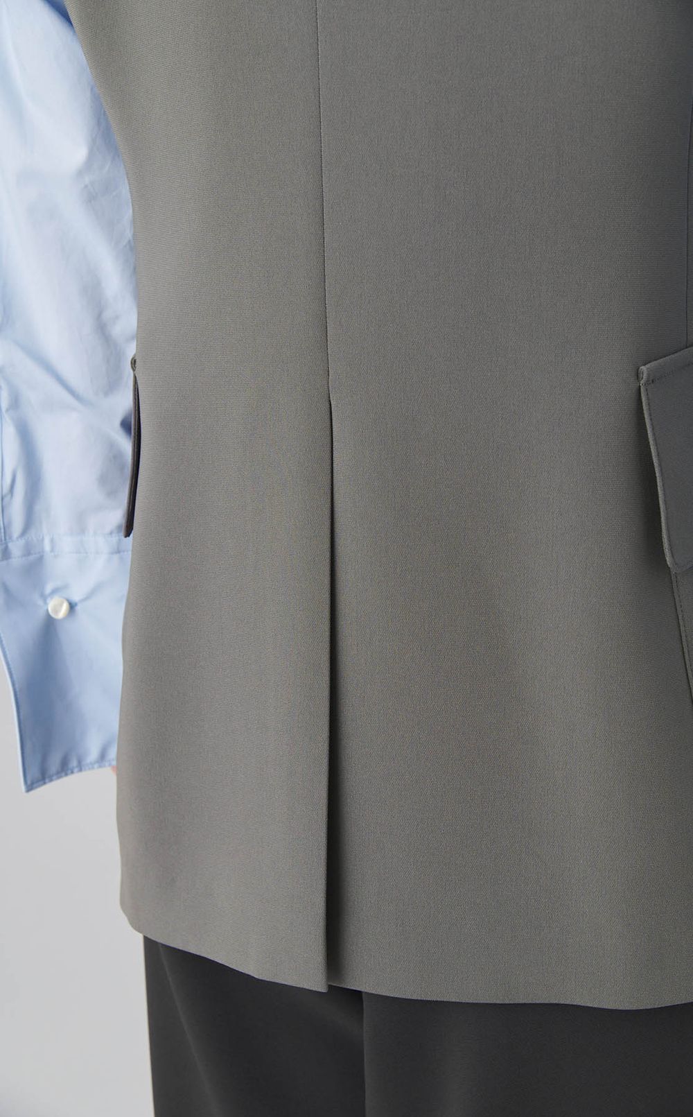 ジョーゼットノーカラーベスト