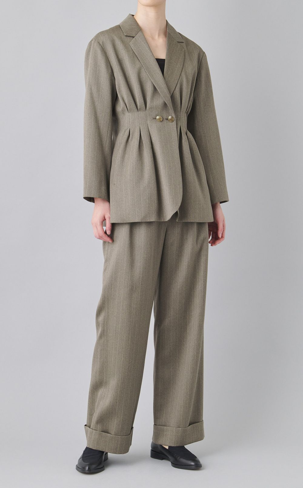 ウールテーラードタックジャケット