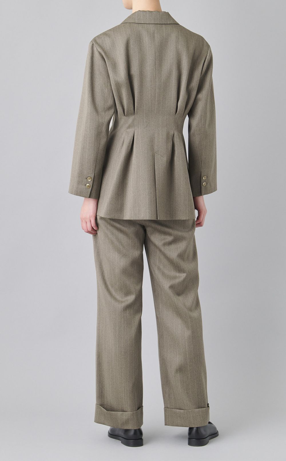 ウールテーラードタックジャケット