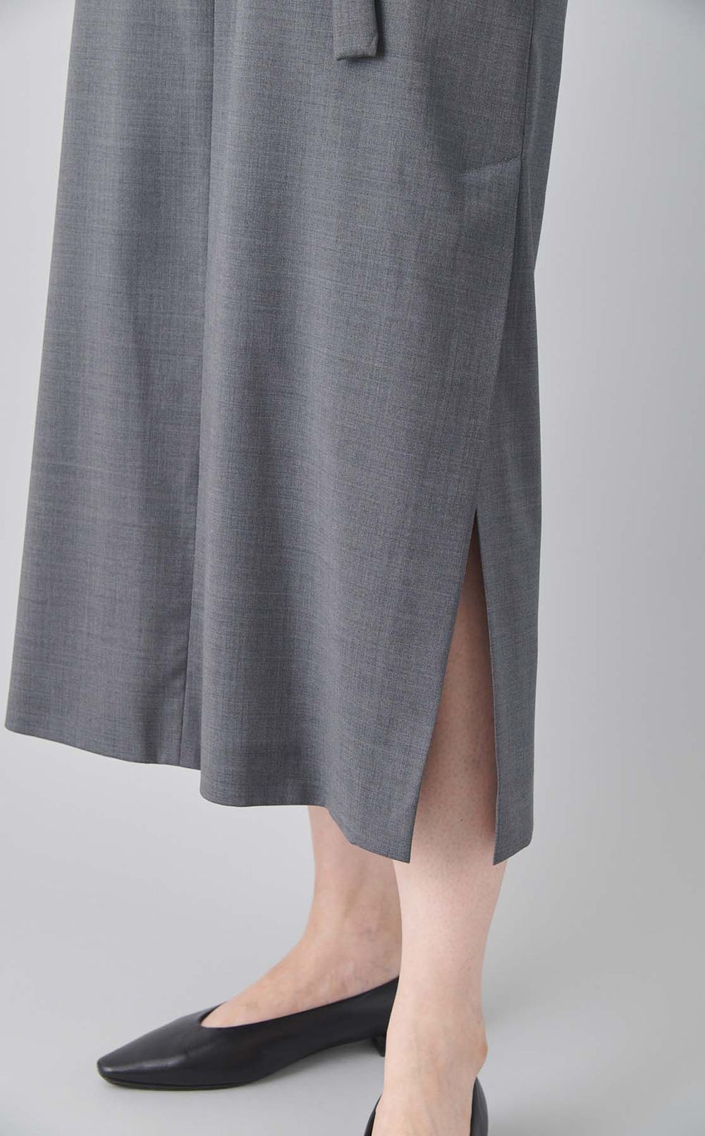 ウールVネックロングワンピース