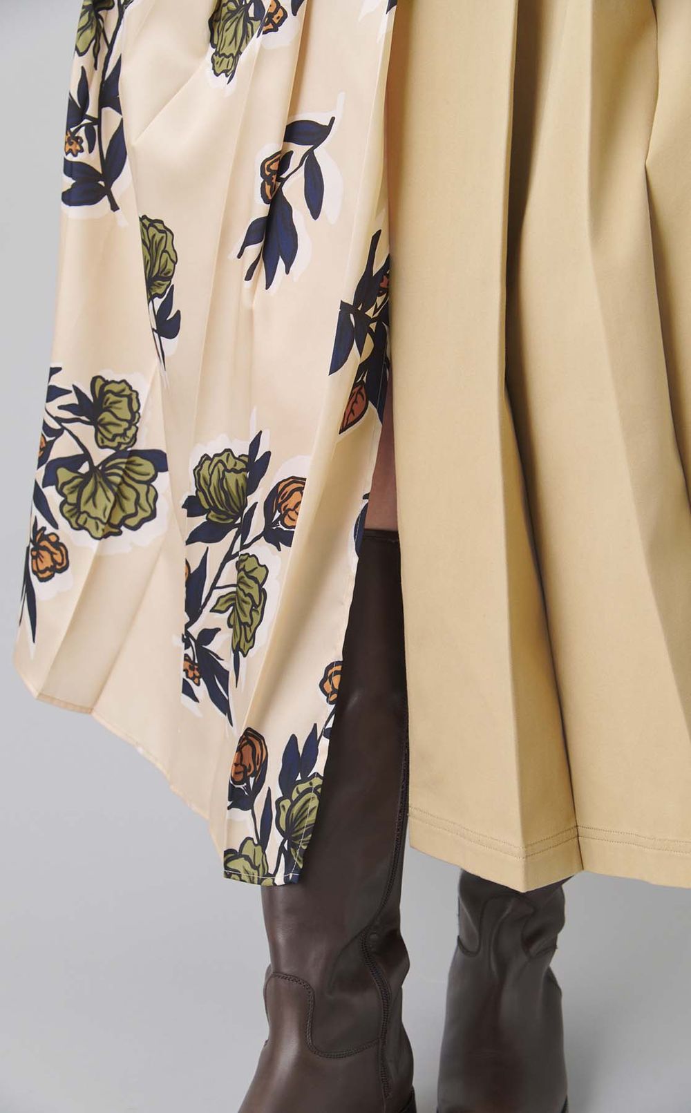 フラワープリントミックスプリーツスカート