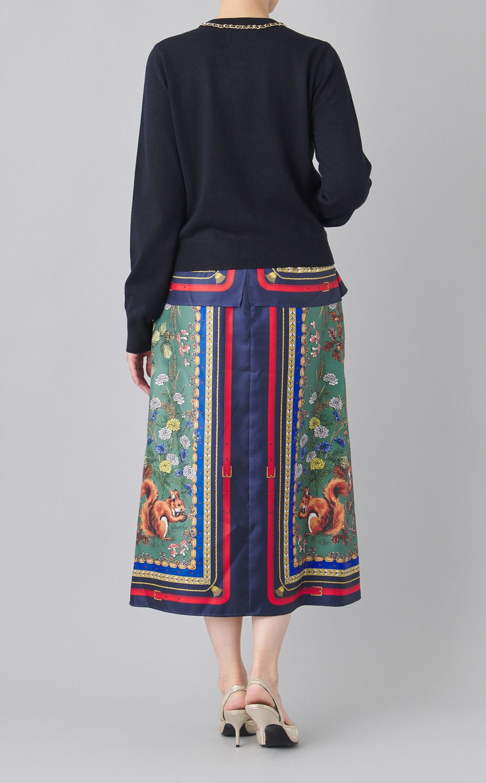 スカーフ柄スカート