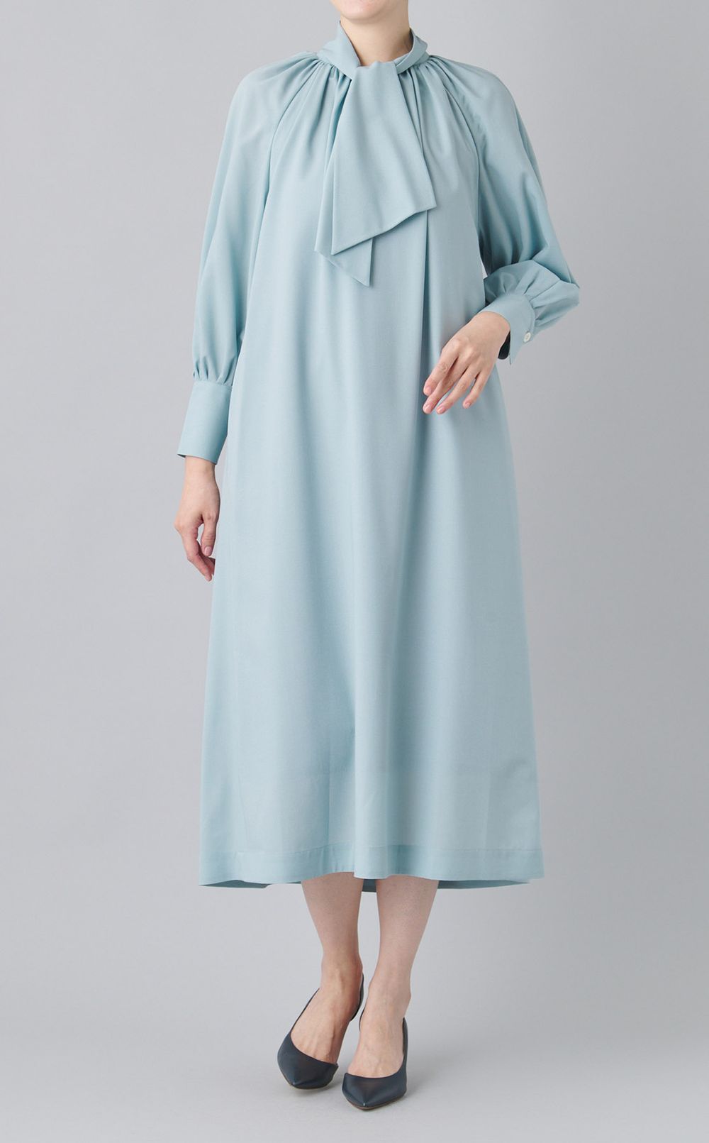 ショートボウタイワンピース