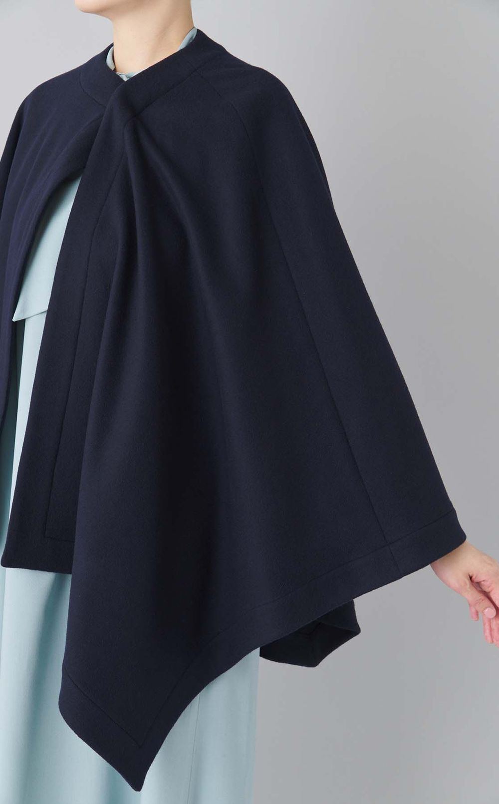 アシンメトリーマントコート