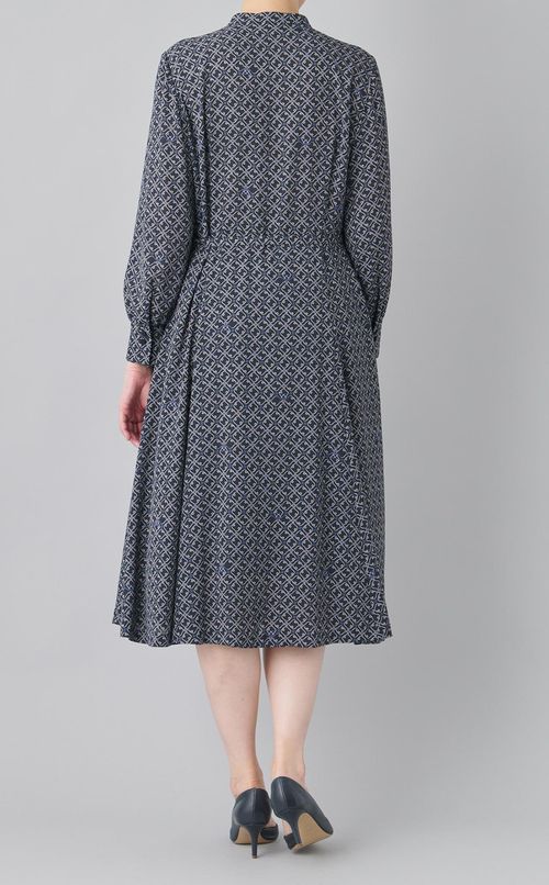 メダリオンプリントシャツワンピース