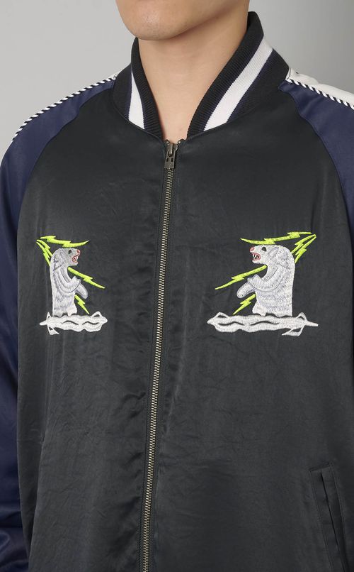 エンブロイダリースーベニアジャケット