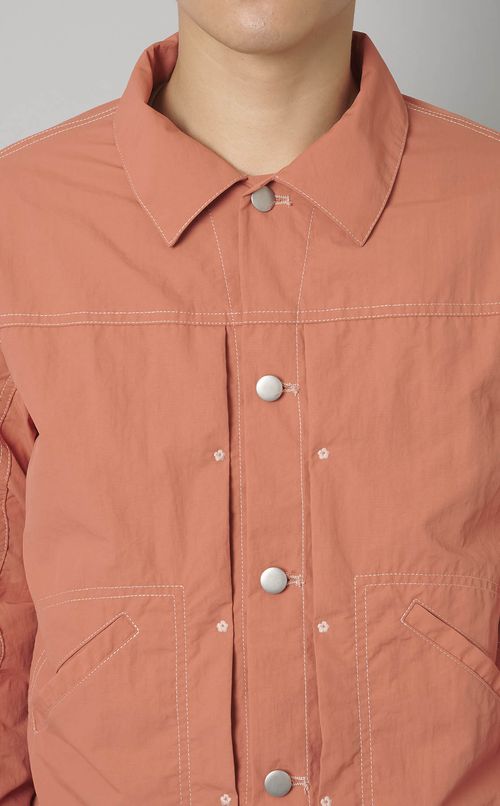 ショート丈ナイロンジャケット