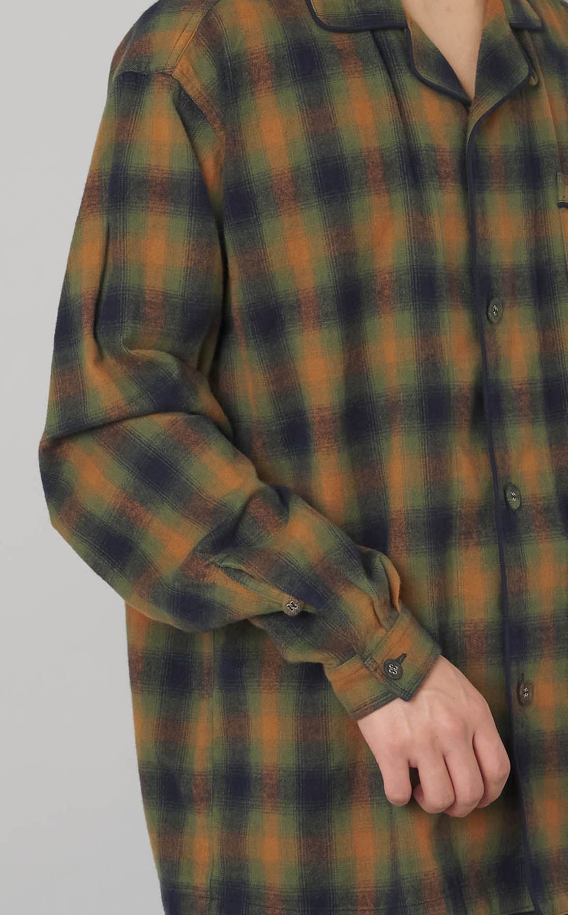 White Mountaineering｜オンブレチェックパジャマシャツ
