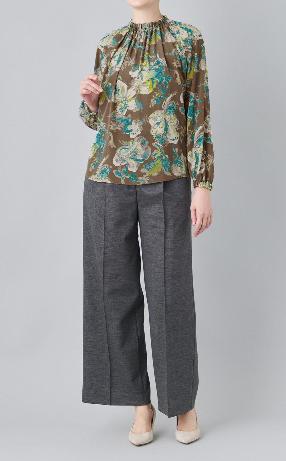 フラワープリントギャザーブラウス