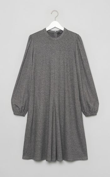 ヘリンボーンフレアスリーブワンピース