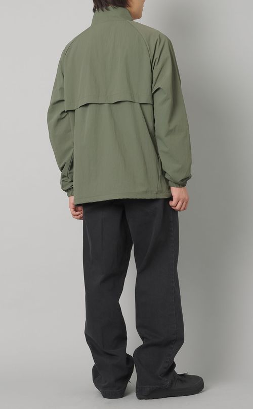 ナイロンシェルジャケット
