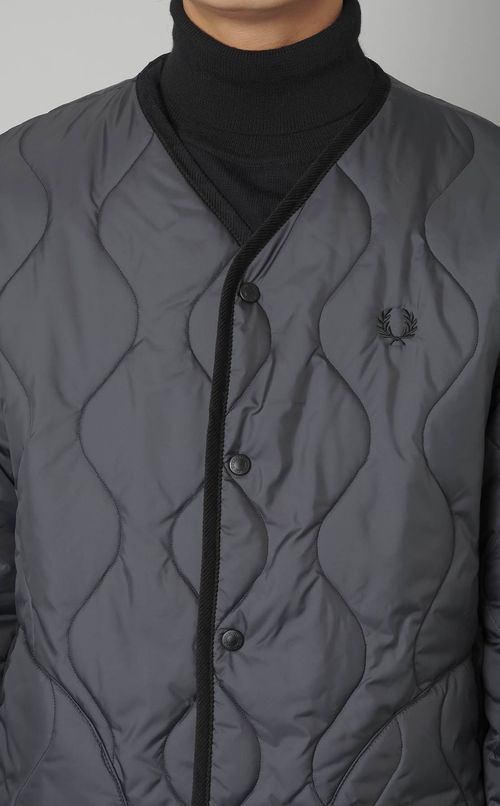 キルトライナーVネックジャケット