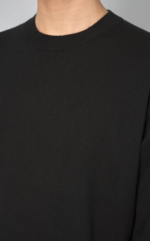 カシミヤプルオーバーニット