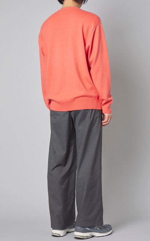 カシミヤプルオーバーニット