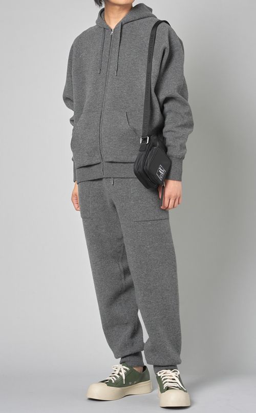 ナイロンクロスボディポーチ