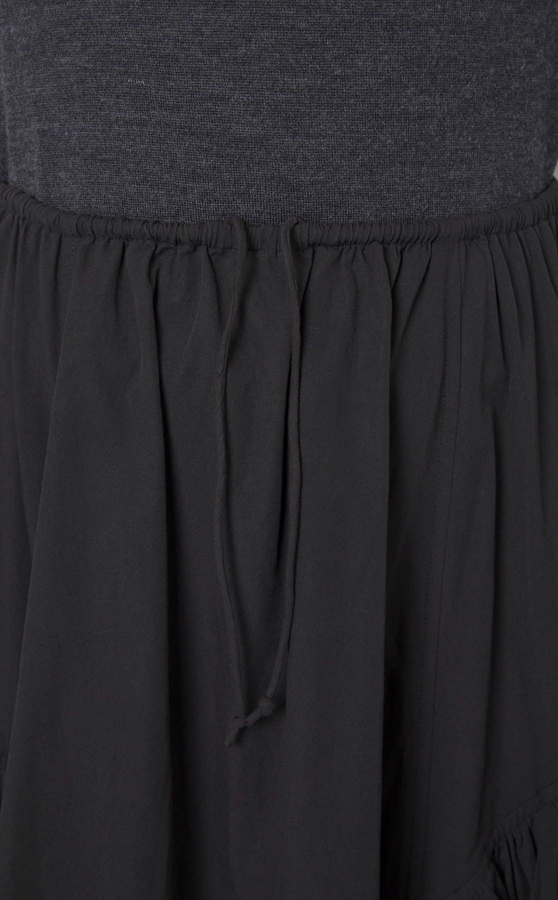 ETRÉ TOKYO｜サイドギャザーボリュームスカート