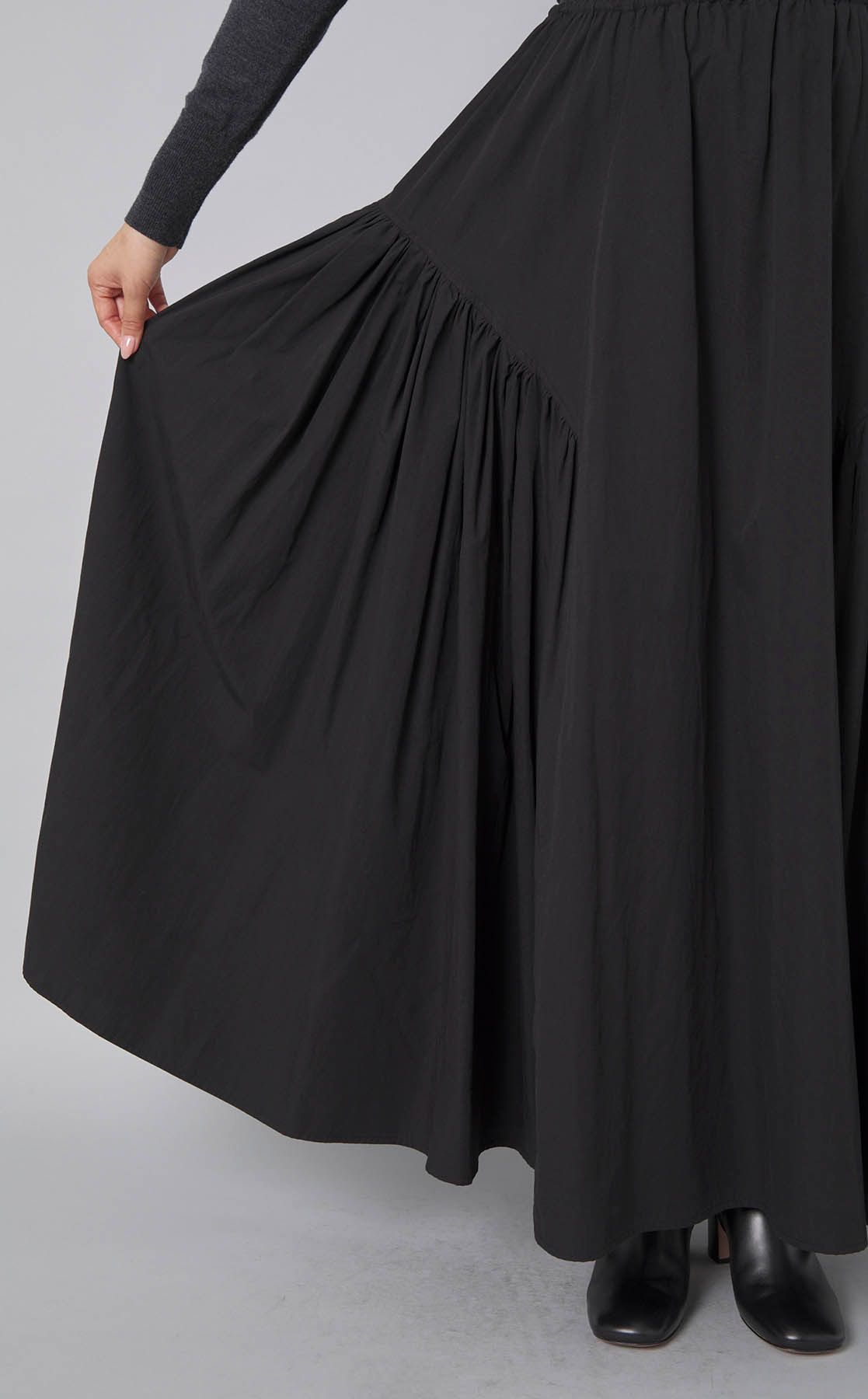 大セールETRE TOKYO★ギャザーボリュームエアリートップス★ブラック新品 ETRE TOKYO ブラウス シャツ ギャザーボリュームエアリートップス