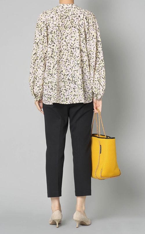 ワイルドフラワープリントブラウス